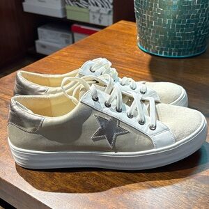 Corkys Gray and White Star Sneakers
